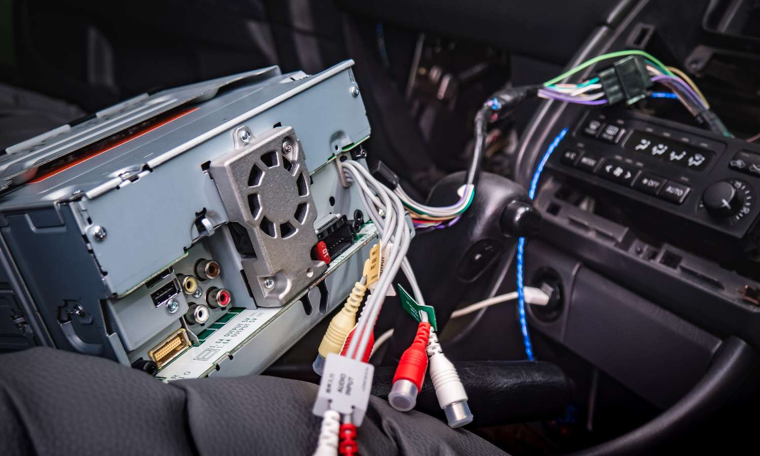 Professional car radio installation